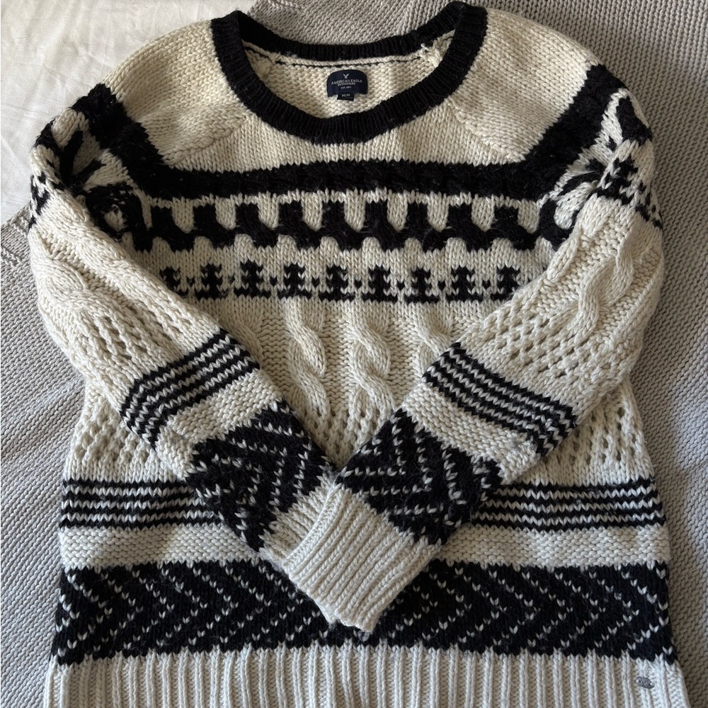 American Eagle Outfitters Black and Cream Knit Sweater